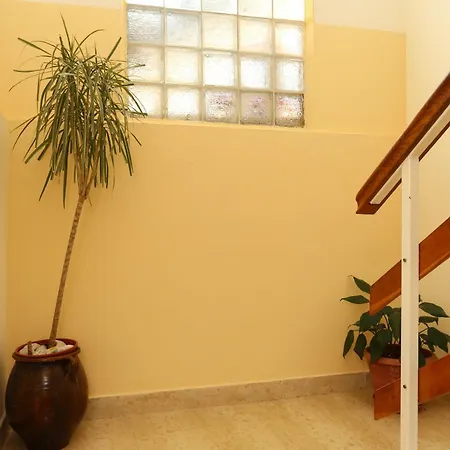 With Parking Space Orebic, Peljesac - 10202 オレビック